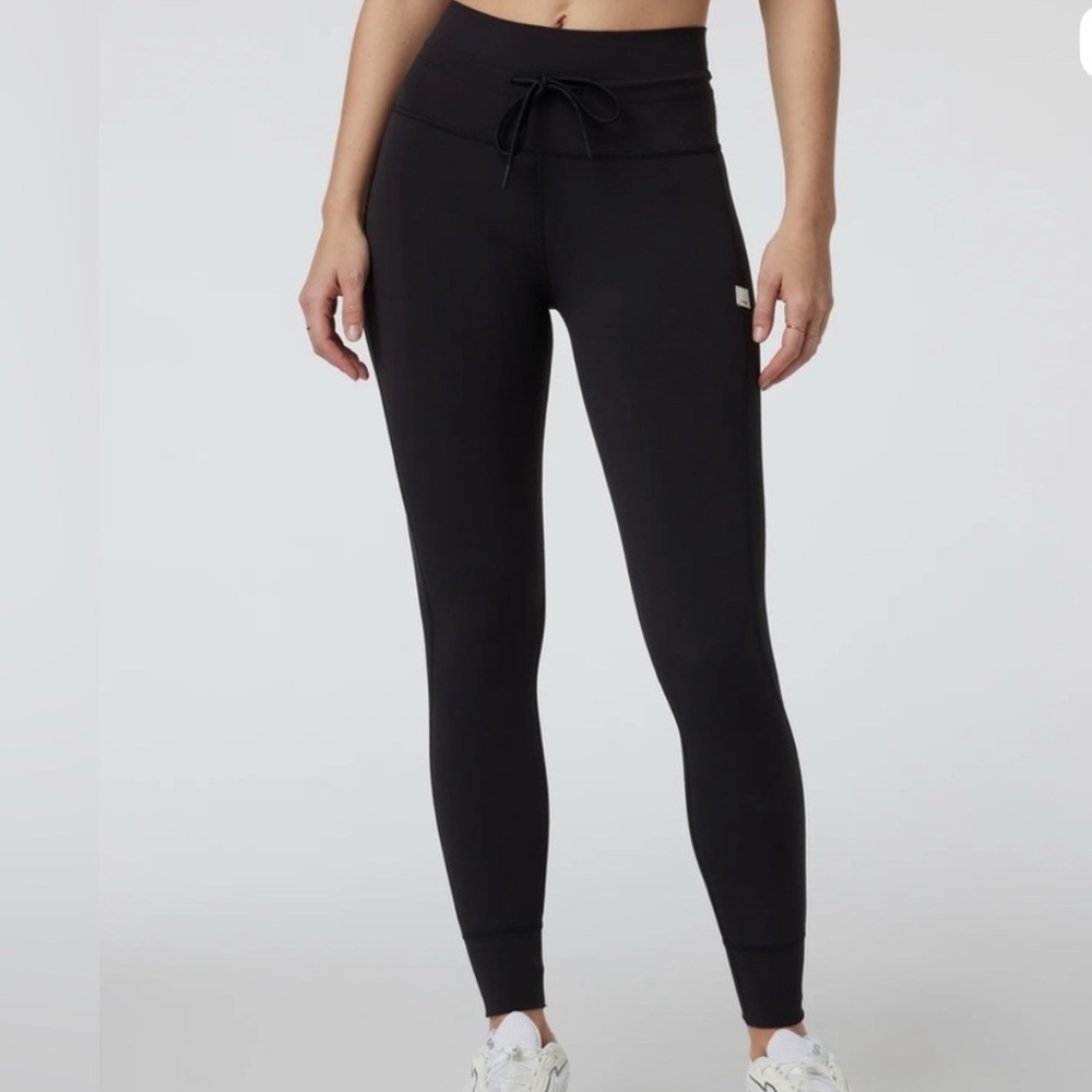 Vuori Daily Leggings Jogger Size Large Athletic Athleisure Black VW418 Women’s
